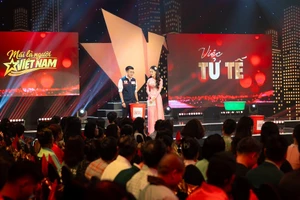 Hòa Minzy, Quốc Thiên đồng hành cùng Gala Việc tử tế