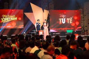 Hòa Minzy, Quốc Thiên đồng hành cùng Gala Việc tử tế