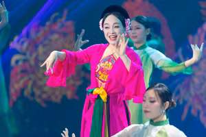 NSND Thu Huyền cùng loạt nghệ sĩ trẻ nổi tiếng tham gia 'Chào năm mới 2026'