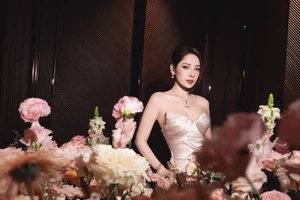 Chi Pu ghi điểm tuyệt đối với diện mạo quyến rũ giữa dàn mỹ nhân