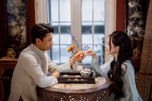 Loạt ảnh cực tình của Vũ Văn Thanh bên bạn gái hơn tuổi