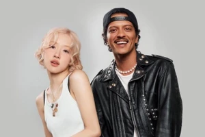 Động thái gây chú ý của Bruno Mars trước tin đồn bất hòa với Rosé (BLACKPINK)