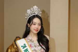 Vượt mặt dàn mỹ nhân đình đám quốc tế, Thanh Thủy lọt top 10 'Nhan sắc vượt thời gian'