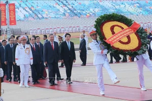 Lãnh đạo Đảng, Nhà nước vào Lăng viếng Chủ tịch Hồ Chí Minh
