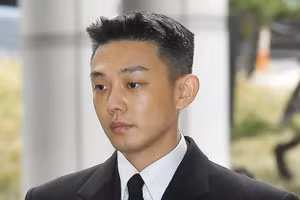 Yoo Ah In bất ngờ được đề cử giải thưởng lớn