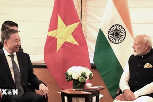 Tổng Bí thư, Chủ tịch nước Tô Lâm gặp Thủ tướng Ấn Độ Narendra Modi. (Ảnh: Thanh Tuấn/TTXVN)