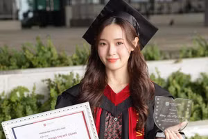 Midu lý giải thông tin 'chưa tốt nghiệp Thạc sĩ đã là giảng viên đại học'