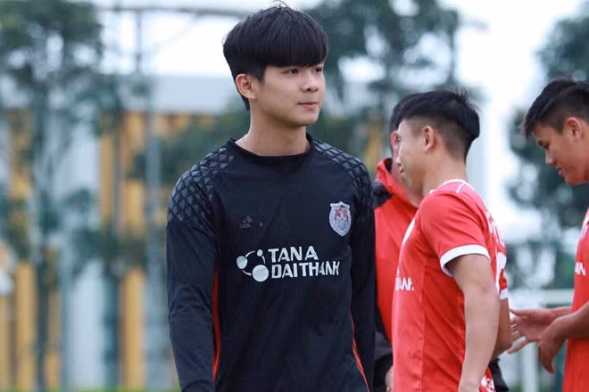 10 soái ca khiến fan 'điêu đứng' của bóng đá Việt Nam 