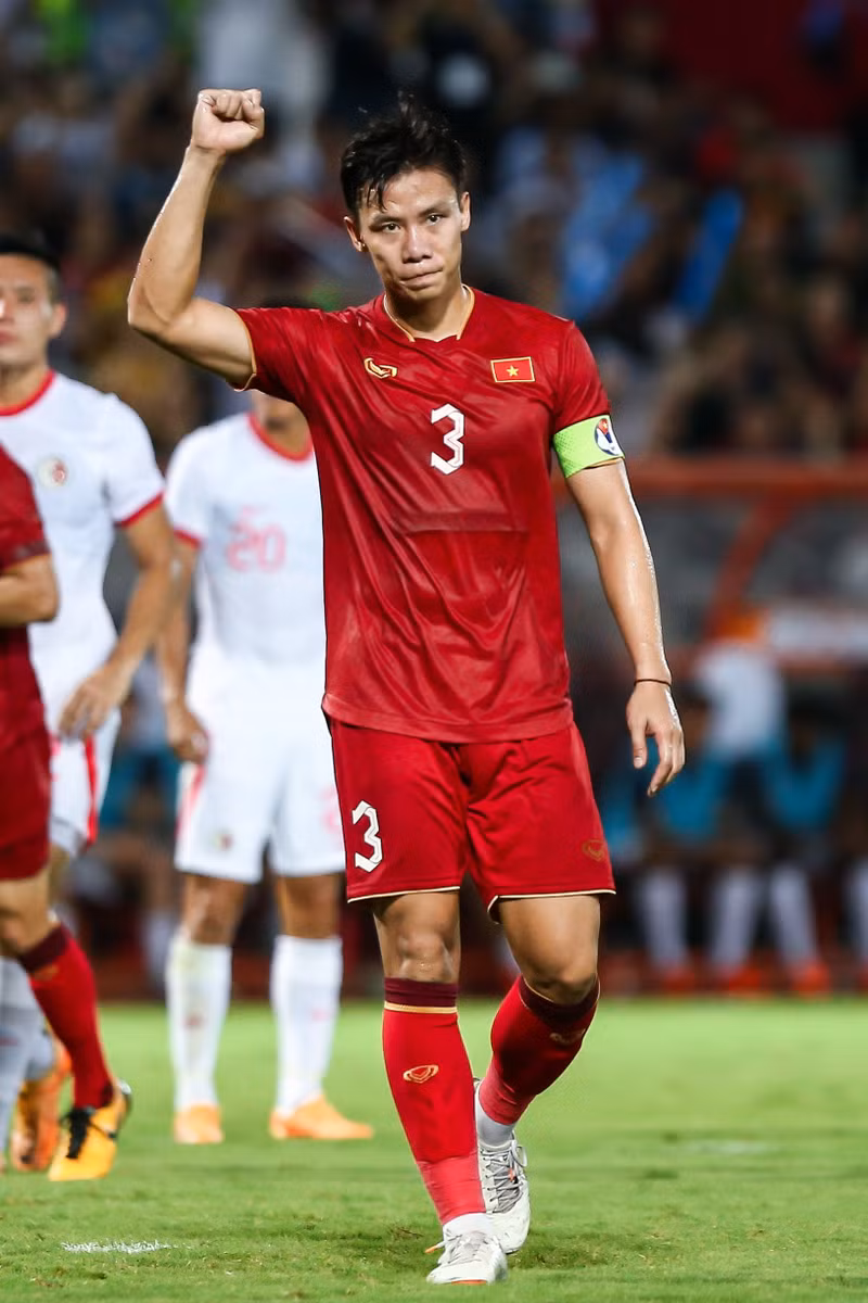 Top cầu thủ có chiều cao ấn tượng ở tuyển Việt Nam