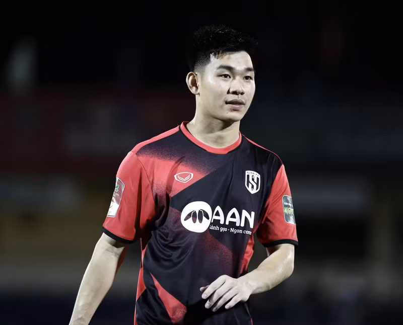 Top 10 thủ môn cao nhất V-League 2023/24, có người cao 1m92