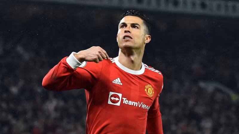 ChatGPT bình chọn 10 chân sút vĩ đại nhất lịch sử bóng đá thế giới