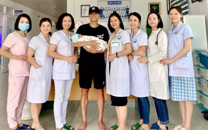 Phan Thanh Hậu đón con đầu lòng sau một năm kết hôn. Loạt ảnh hạnh phúc của vợ chồng cựu 'thần đồng' Phan Thanh Hậu