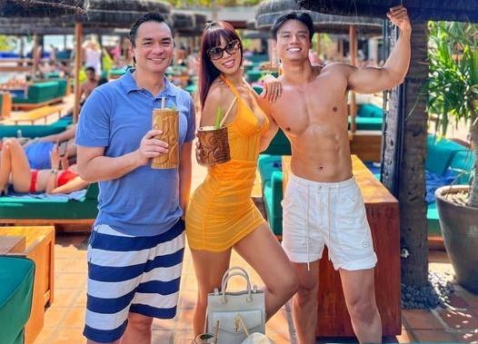 Hà Anh khẳng định sức khoẻ là quan trọng, nên mọi người hãy chăm chỉ tập thể dục. Hà Anh khẳng định sức khoẻ là quan trọng, nên mọi người hãy chăm chỉ tập thể dục.