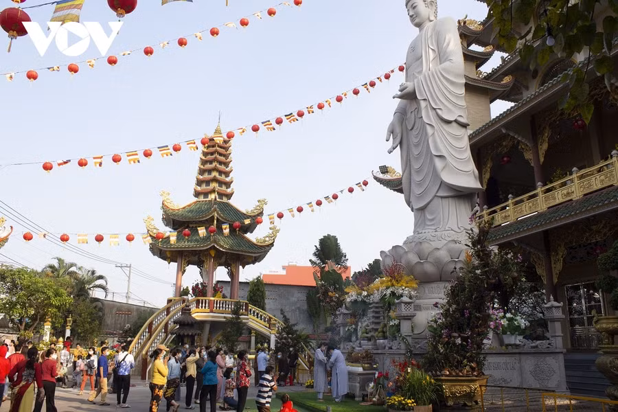 Nhiều chùa ở TP.HCM đóng cửa chờ thông báo mới ảnh 4