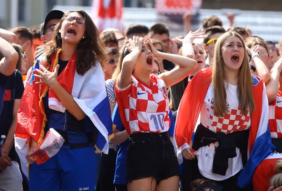 Sterling tỏa sáng, ĐT Anh “đòi nợ” thành công Croatia ảnh 14