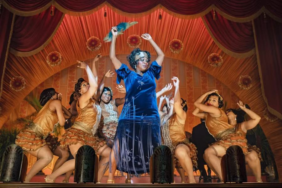 9 khoảnh khắc thời trang đẹp nhất từ những bộ phim điện ảnh đình đám ảnh 5