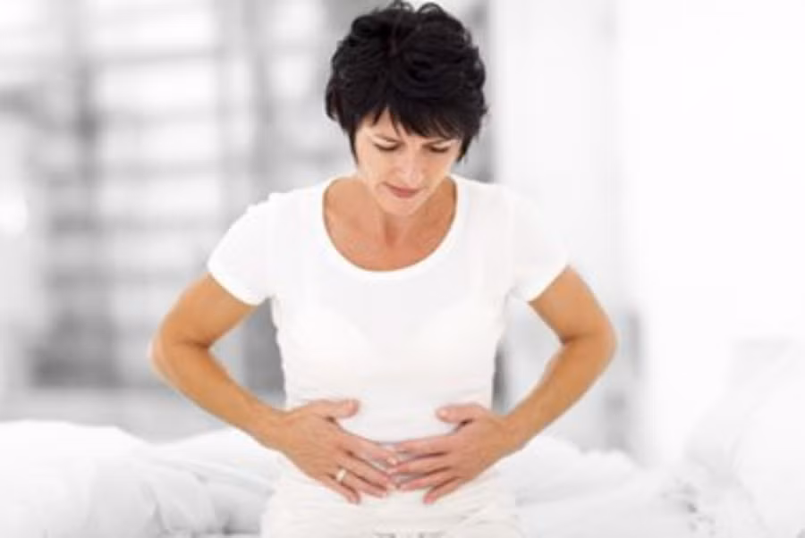 Công dụng kỳ lạ của hạt tiêu ảnh 6 Trị chứng khó tiêu: Sử dụng tiêu đen trong nấu nướng rất có lợi cho đường ruôt của bạn. Tiêu đen hỗ trợ tiêu hóa bằng các kích thích dạ dày tiết axit hydrochloric, chất này giúp phân rã thức ăn nhanh hơn.