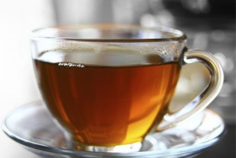 Công dụng kỳ lạ của hạt tiêu ảnh 2 Làm dịu cơn ho: Bạn có thể chống lại cơn ho có đờm với một tách trà tiêu đen với mật ong. Tiêu đen giúp cải thiện tuần hoàn máu và làm loãng đờm, đồng thời mật ong giúp làm giảm cảm giác ngứa họng và có tác dụng kháng sinh nhẹ.