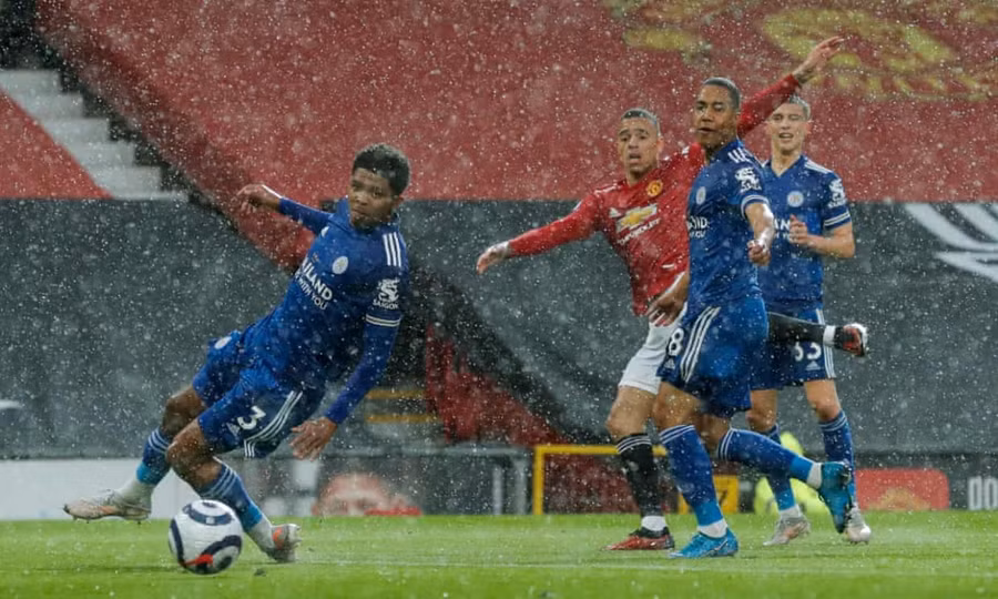 Greenwood tỏa sáng, gỡ hòa cho MU. (Ảnh: Getty)