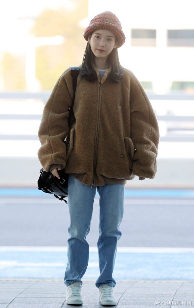 iu43