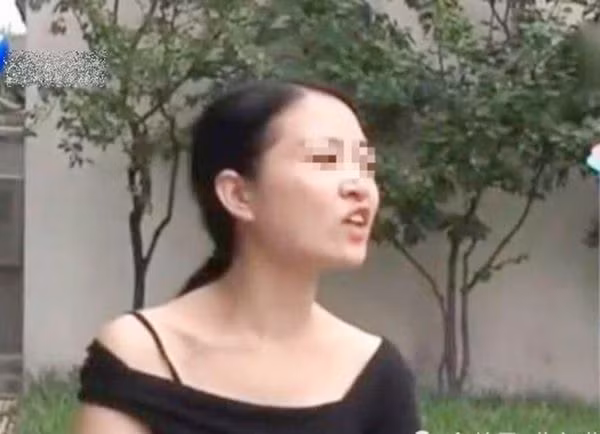 Còn cô Thanh tố chồng vô tâm và thiếu tôn trọng vợ, nhất quyết không trả lại tiền sính lễ (Ảnh: Sohu)