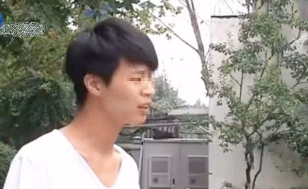 Anh Hoàng cho rằng vợ mình có tính cách quái đản khiến anh không chịu nổi (Ảnh: Sohu)