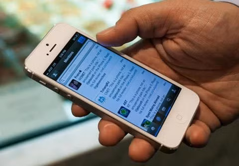 20140103140933-smartphone