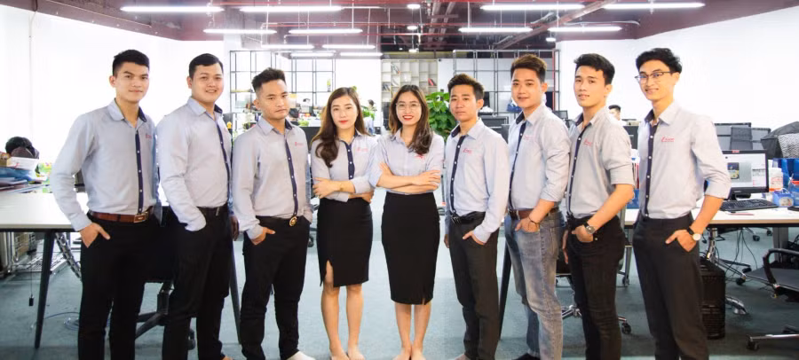 Đội ngũ nhân viên tại FULCO liên tục cải thiện chất lượng dịch vụ giúp cho khách hàng có trải nghiệm mua hàng tốt nhất