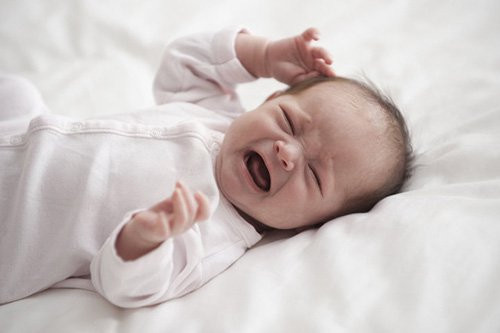 Trẻ khó khăn khi ngậm ti. Trẻ khó khăn khi ngậm ti
