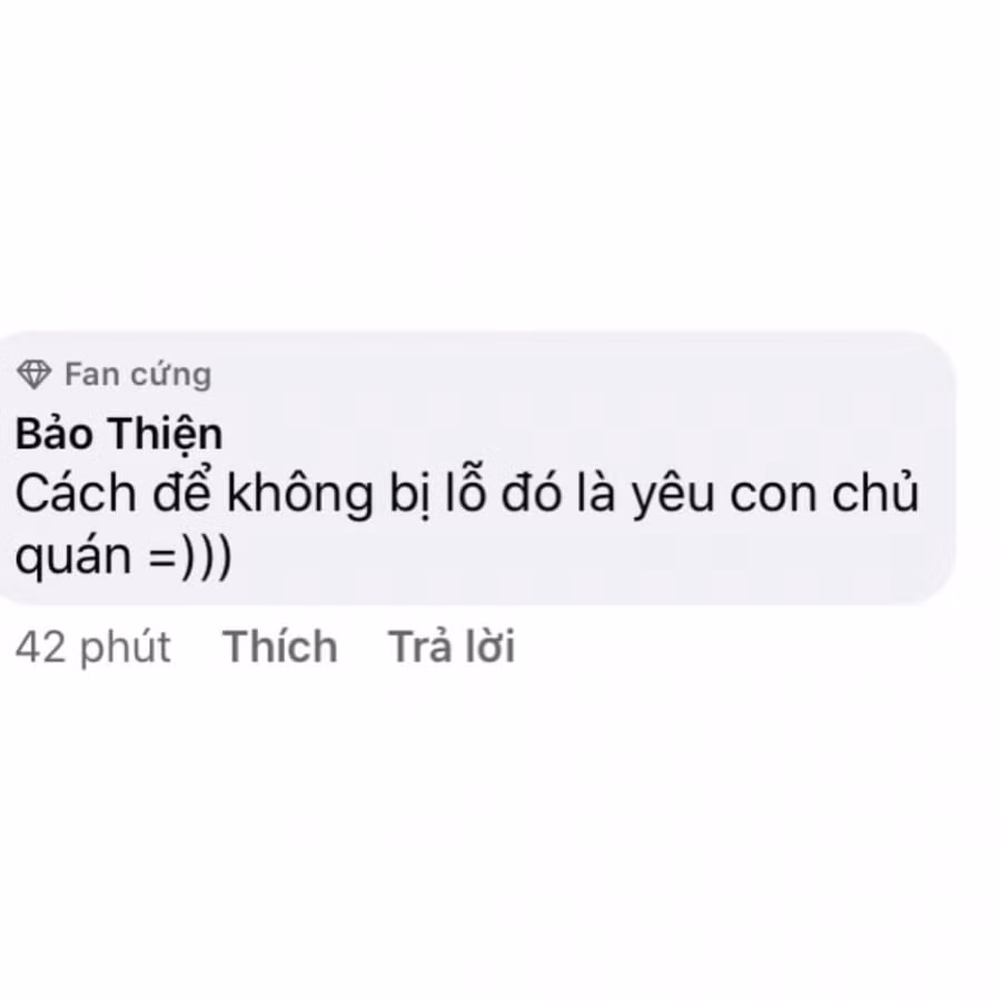 Giải pháp tức thời và hiệu quả nhất là nên kết thân với chủ quán, như chàng trai này chẳng hạn
