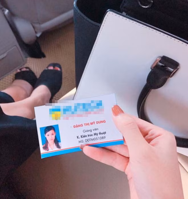 Midu là giảng viên Đại học Hutech từ tháng 5/2017.