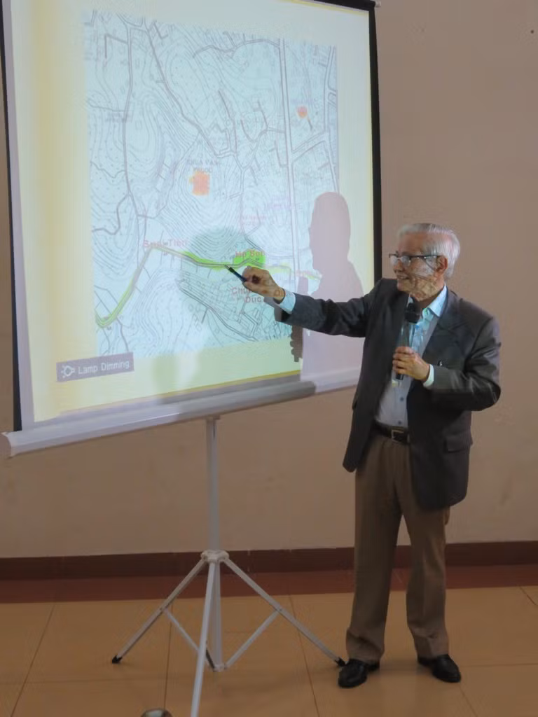 GS. Phan Huy Lê đã chỉ ra nhiều hướng mới trong việc khai quật khảo cổ học để tìm ra dấu tích cung điện Đan Dương