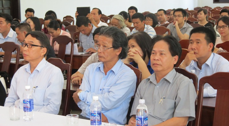 Đông đảo cán bộ ,giảng viên cùng khách mời đã có mặt tại buổi lễ