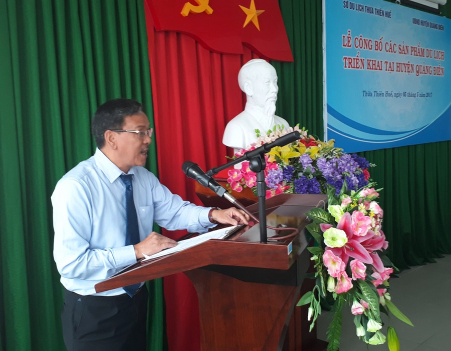 Ông Lê Hữu Minh - Phó giám đốc Sở Du lịch Thừa Thiên Huế - phát biểu tại buổi lễ Ông Lê Hữu Minh - Phó giám đốc Sở Du lịch Thừa Thiên Huế - phát biểu tại buổi lễ