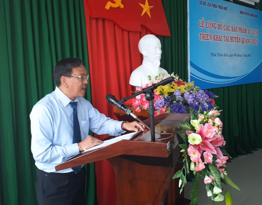 Ông Lê Hữu Minh - Phó giám đốc Sở Du lịch Thừa Thiên Huế - phát biểu tại buổi lễ