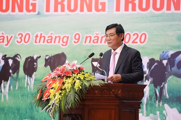 Phó Giáo sư, Tiến sĩ Trần Quang Trung – Chủ tịch Hiệp hội sữa Việt Nam phát biểu khai mạc Hội nghị