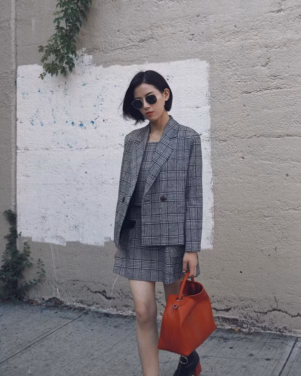 Chị em lưu ý chọn họa tiết kẻ caro sao cho phù hợp với vóc dáng.