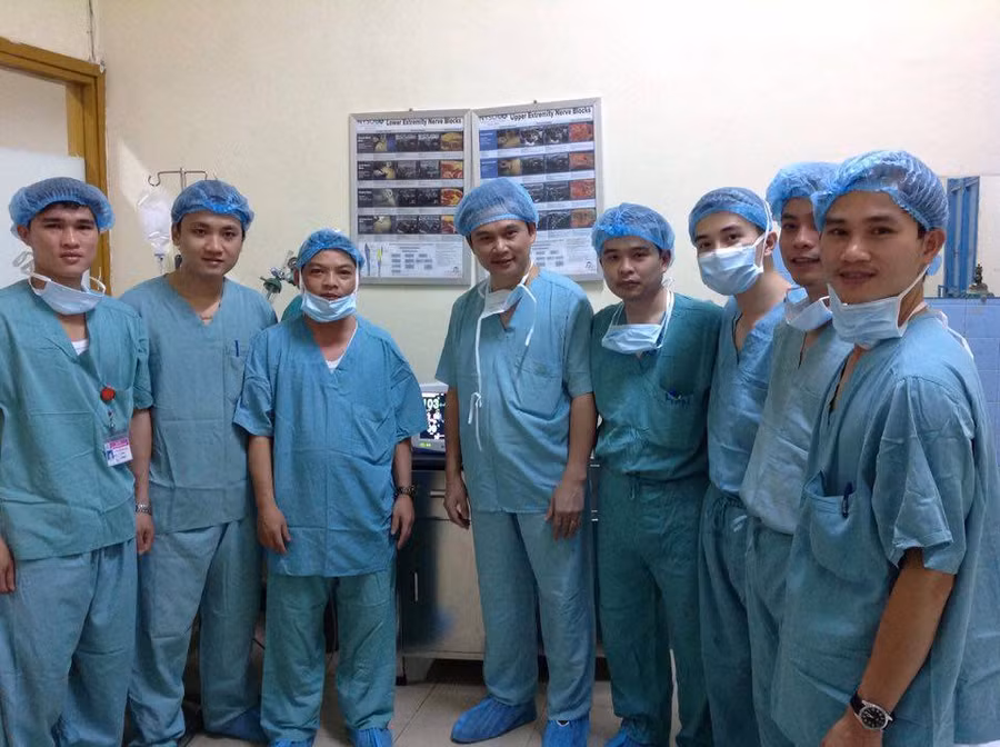 Vui mừng vì phương pháp điều trị giảm đau mới được áp dụng thành công Vui mừng vì phương pháp điều trị giảm đau mới được áp dụng thành công