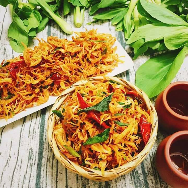 Những món ăn vặt không thể thiếu ngày Tết
