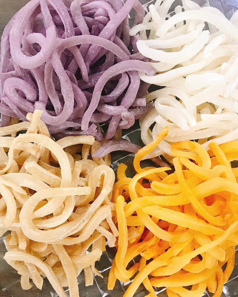 Những món ăn vặt không thể thiếu ngày Tết