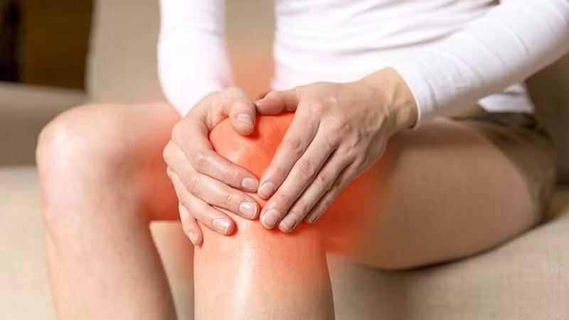 5 triệu chứng thoái hóa khớp gối cần lưu ý để điều trị kịp thời ảnh 2 thoái hóa khớp gối