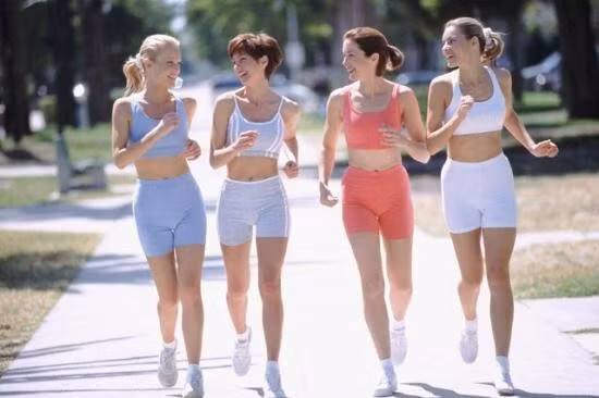 Triệu chứng tiền mãn kinh kéo dài bao lâu, có cách nào trì hoãn? ảnh 2 triệu chứng tiền mãn kinh