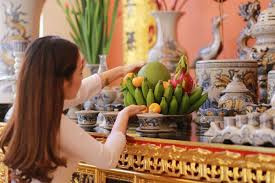 Bài văn khấn mùng 1 Tết 2021 cúng thần linh trong nhà