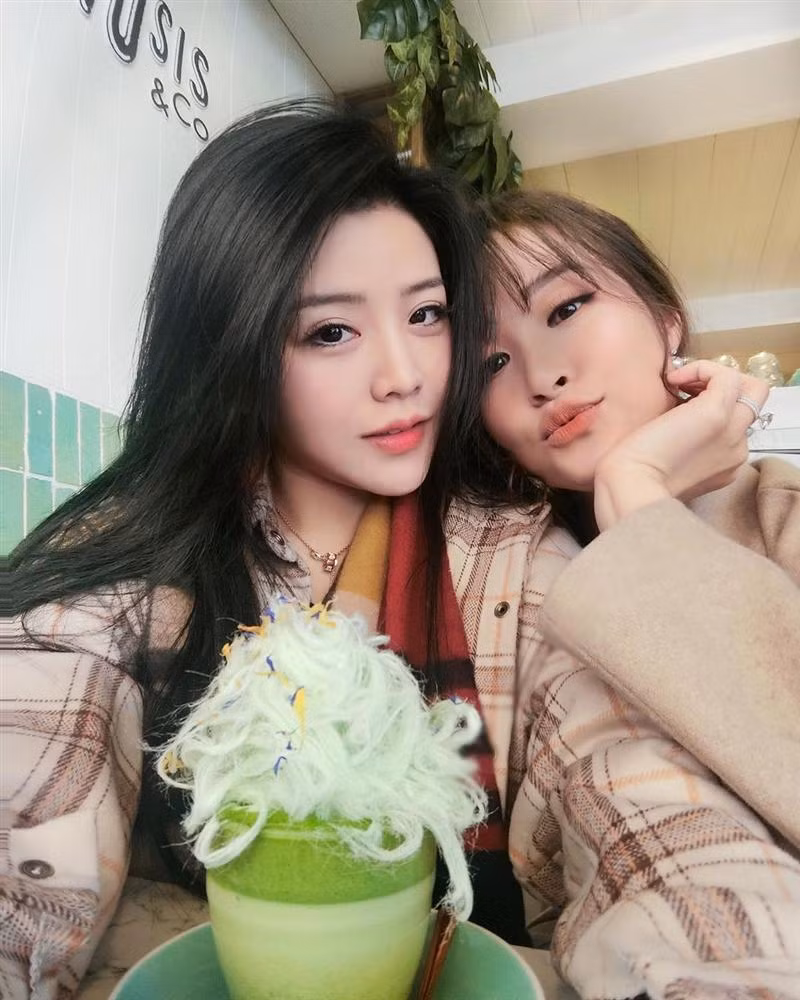 Hậu đám cưới, em gái Ông Cao Thắng gì về Đông Nhi?