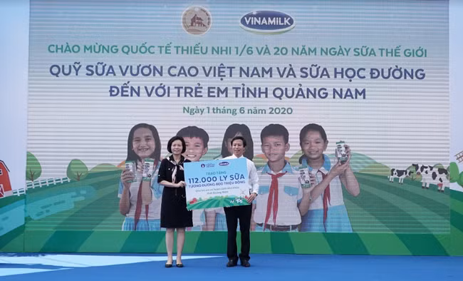 Quỹ sữa Vươn cao Việt Nam được tổ chức tại Quảng Nam vào ngày Quốc tế thiếu nhi, mang niềm vui đến với trẻ em 6 huyện miền núi của Tỉnh.