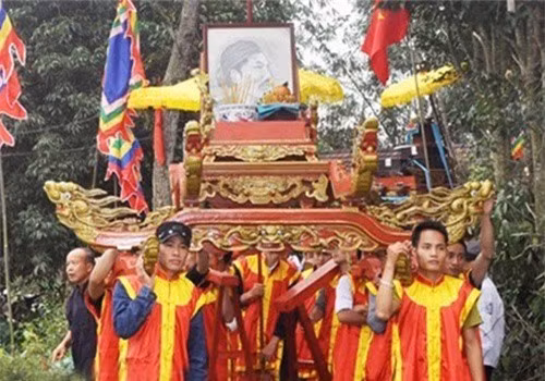 Vua Ham Nghi giau 1.000 thung vang o dau?-Hinh-2