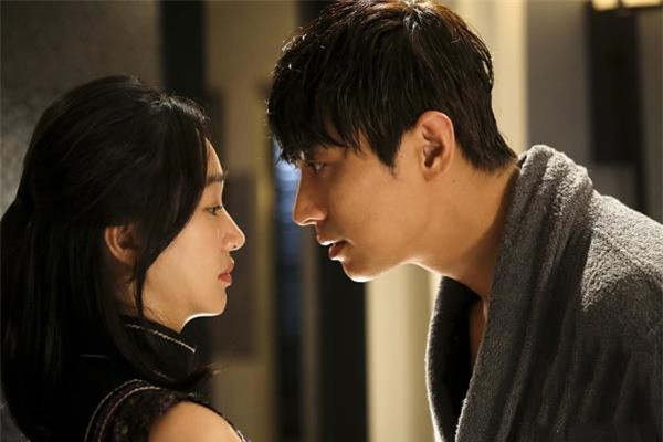 Nghe lén vợ tương lai nói chuyện với mẹ đẻ, chồng sốc nặng khi biết mình là kẻ "đổ vỏ", quyết định cuối cùng của anh khiến họ tái mặt - Ảnh 2. Nghe lén vợ tương lai nói chuyện với mẹ đẻ, chồng sốc nặng khi biết mình là kẻ "đổ vỏ", quyết định cuối cùng của anh khiến họ tái mặt - Ảnh 2.