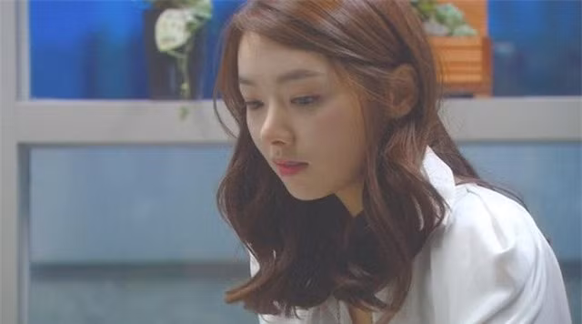 Gặp lại vợ cũ sau 2 năm ly hôn, chồng cũ trợn trừng khó tin nhìn cô chẳng khác "gái đôi mươi", đáng nói là câu trả lời "chết điếng" sau đó - Ảnh 1.