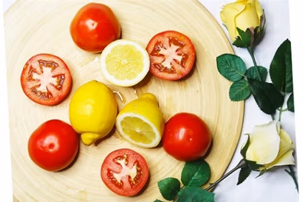 cach-lam-trang-da-mat-bang-chanh3