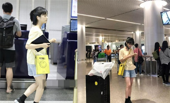 "Trần Tiểu Hy"Thẩm Nguyệt sau thành công của webdrama "Gửi Thời Đẹp Đẽ Đơn Thuần Của Chúng Ta" vụt sáng và trở thành nữ diễn viên gây chú ý, đặc biệt là với nhan sắc giống con gái Nhật Bản - cực kỳ thanh tú và dễ thương. Với dự án "Tân Vườn Sao Băng", mọi sự quan tâm đều đổ dồn về Thẩm Nguyệt. Đây không phải lần đầu Thẩm Nguyệt lộ khuyết điểm này. Trước đây, cô nàng nhiều lần trở thành chủ đề bàn tán của người hâm mộ khi những hình ảnh chụp bằng máy thường chứng minh ngoại hình kém lung linh so với nhiều mỹ nhân khác của cô nàng. "Trần Tiểu Hy"Thẩm Nguyệt sau thành công của webdrama "Gửi Thời Đẹp Đẽ Đơn Thuần Của Chúng Ta" vụt sáng và trở thành nữ diễn viên gây chú ý, đặc biệt là với nhan sắc giống con gái Nhật Bản - cực kỳ thanh tú và dễ thương. Với dự án "Tân Vườn Sao Băng", mọi sự quan tâm đều đổ dồn về Thẩm Nguyệt. Đây không phải lần đầu Thẩm Nguyệt lộ khuyết điểm này. Trước đây, cô nàng nhiều lần trở thành chủ đề bàn tán của người hâm mộ khi những hình ảnh chụp bằng máy thường chứng minh ngoại hình kém lung linh so với nhiều mỹ nhân khác của cô nàng.